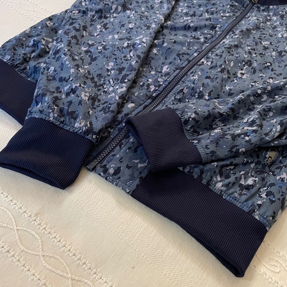 Athleta Brooklyn Bomber Jacket II Navy Blue Camo Full Zip Lined Stretch size XS - Picture 6 of 11